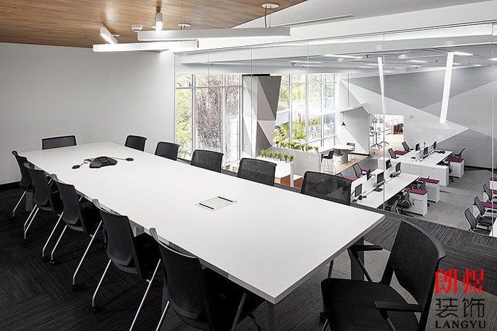 工業風辦公空間設計二樓會議室