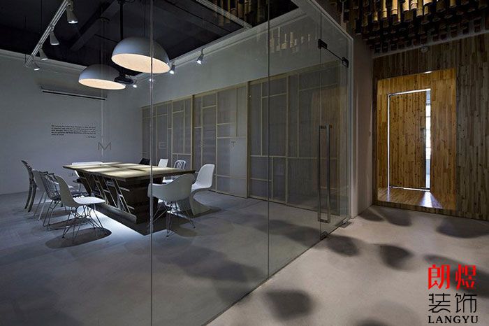 簡約辦公空間設計會議室